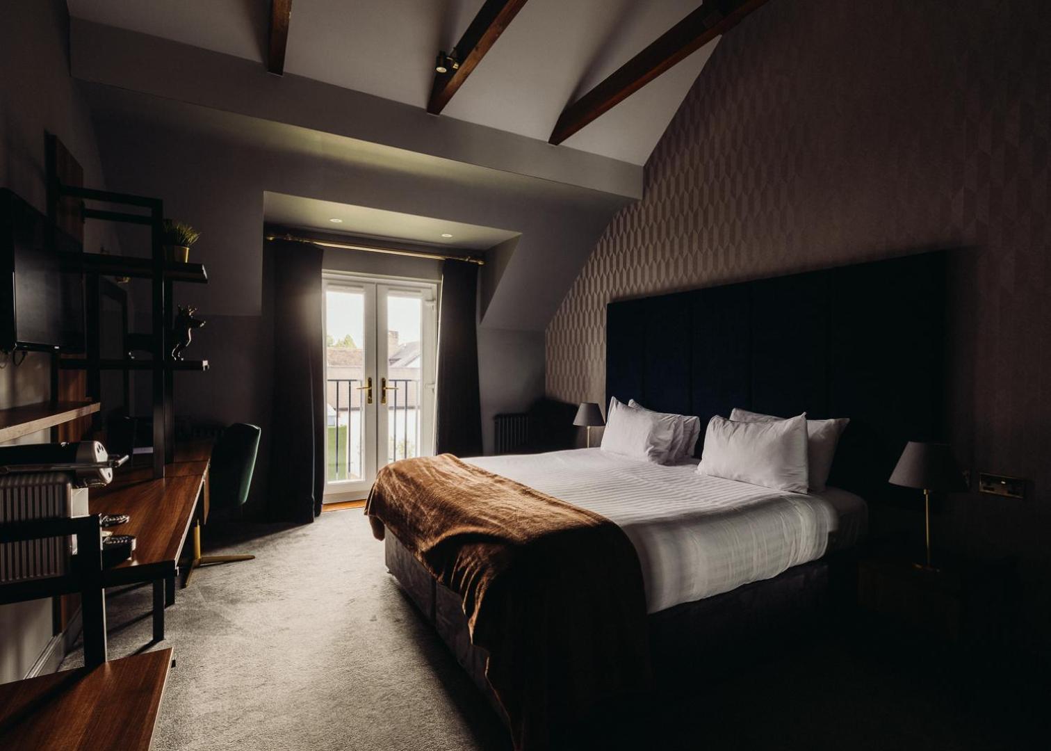 The Chesterton Hotel Бістер Екстер'єр фото