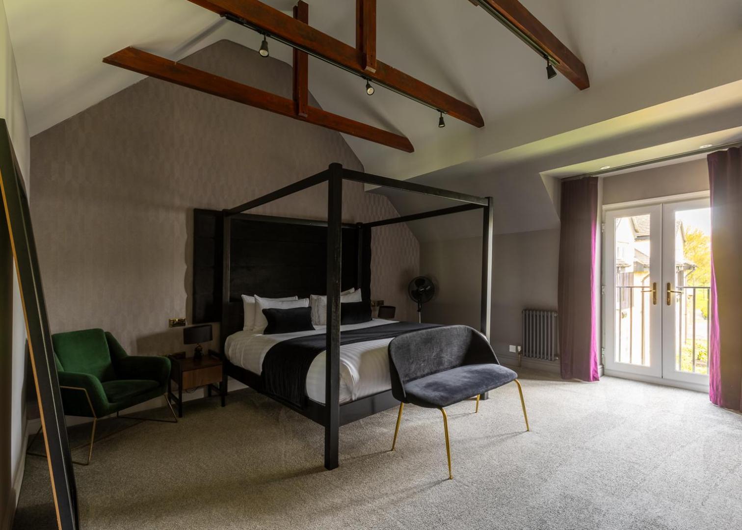The Chesterton Hotel Бістер Екстер'єр фото